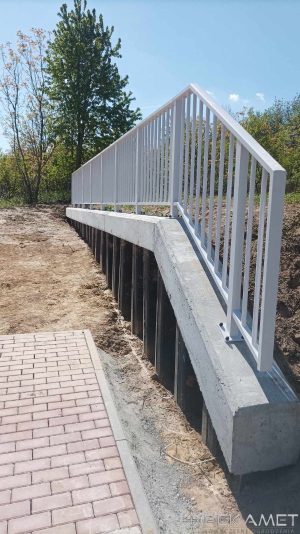 Balustrady drogowe